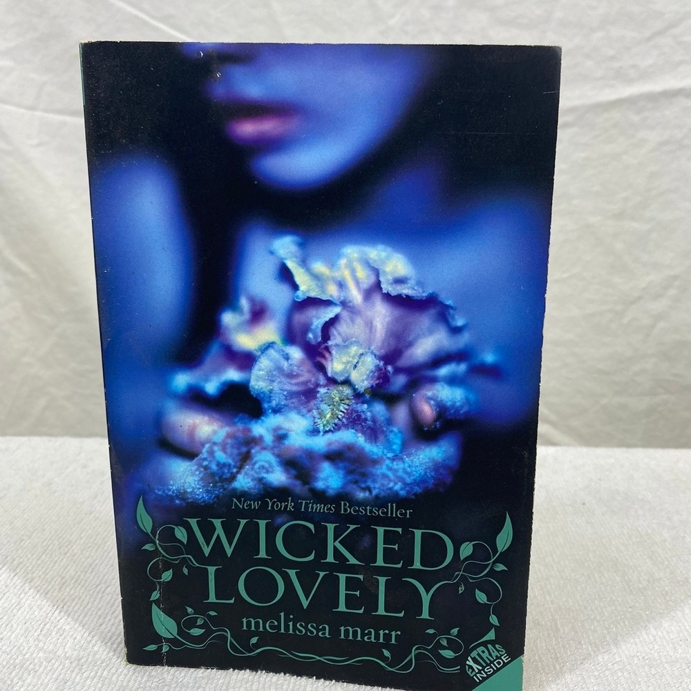 Wicked Lovely Melissa Marr Paperback YA Urban Fantasy Book HarperTeen 2007